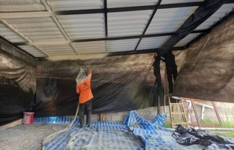 พ่นโฟมกันความร้อน บ้านพักพิงสุนัข เพชรบุรี (3)